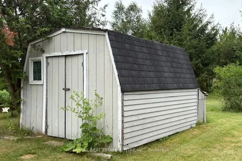 4 Maple Grove Village Road, ON N0C 1B0