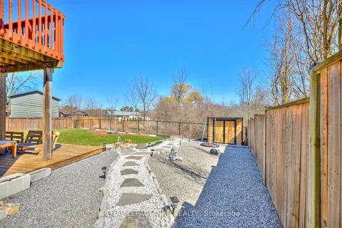 8913 Tallgrass Avenue, ON L2G 0E6