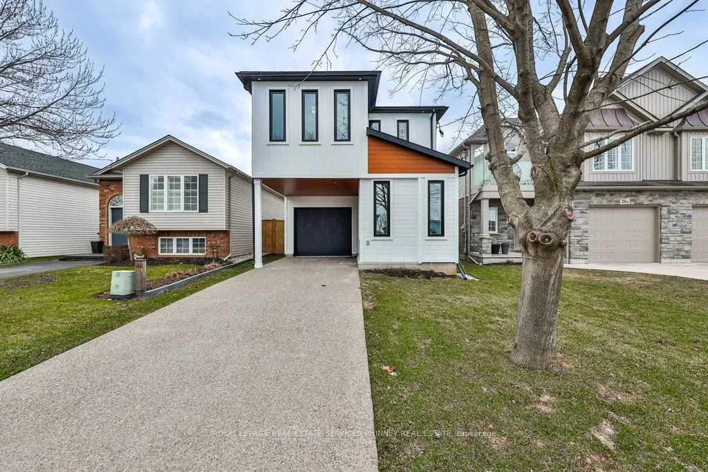 28 Lakeside Drive, ON L2M 1P4