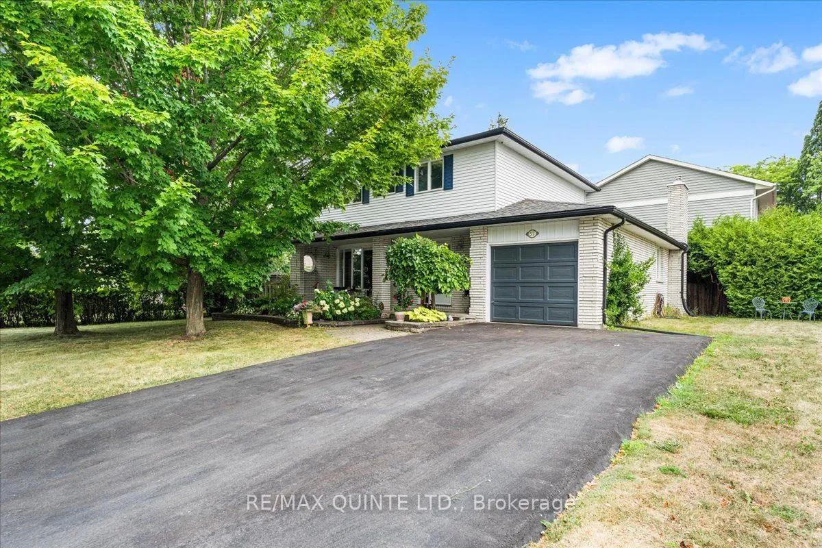 57 Kensington Crescent, ON K8P 4T4