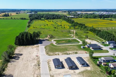 211 Carolynn Way, ON N4W 3G8