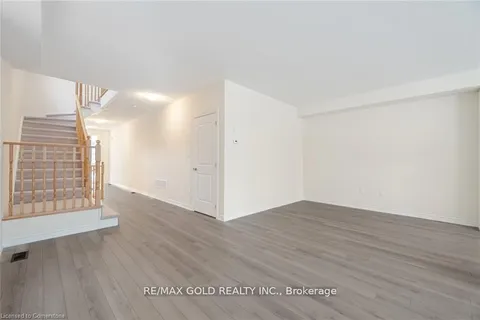 109 Molozzi Street, ON N0B 1T0