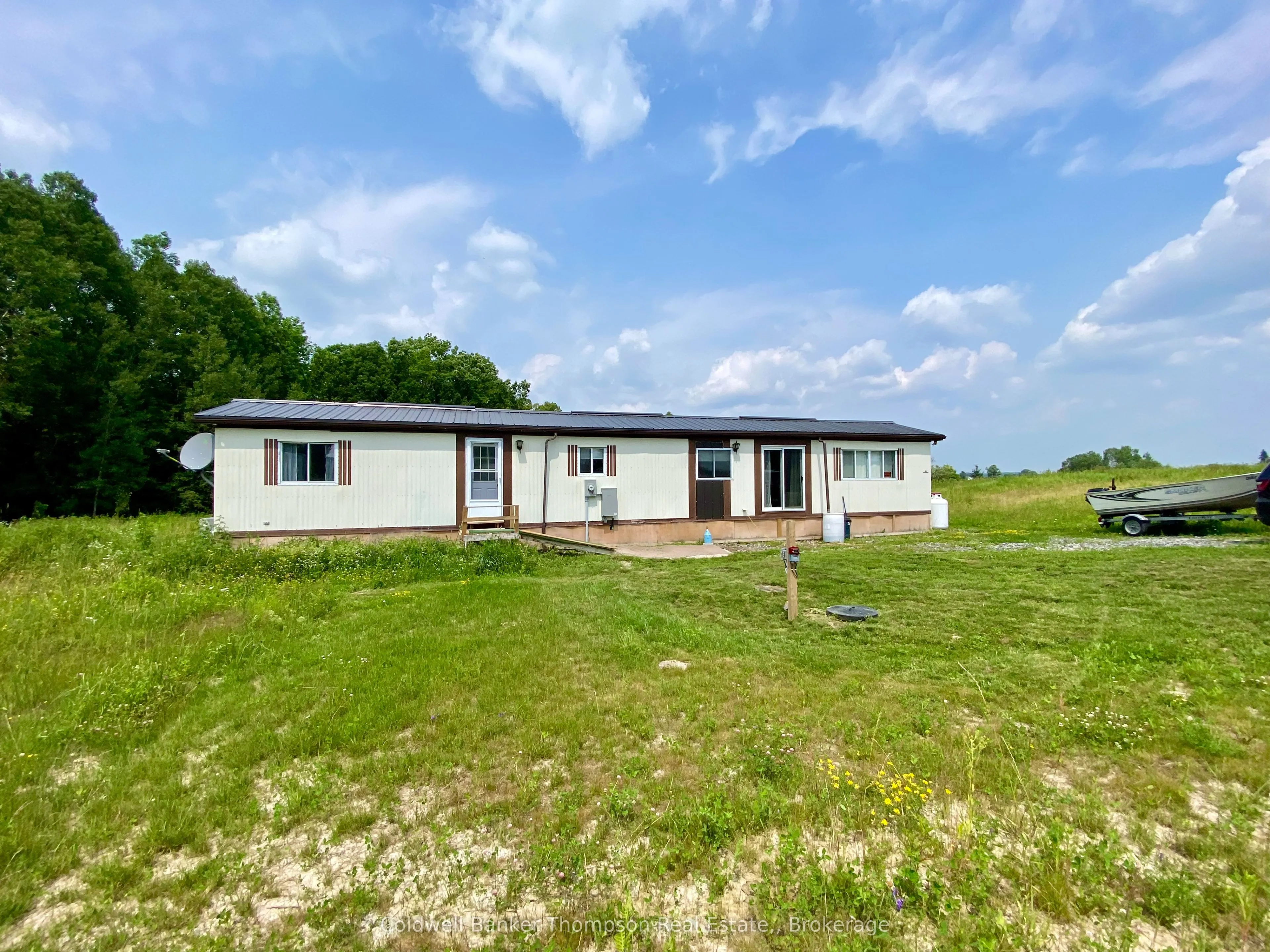 28 HILLTOP Road, ON P0H 1A0