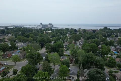 224 Clarence Street, ON L3K 3G6