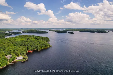 2045 Muskoka Rd 118W N/A, ON P1L 1W8