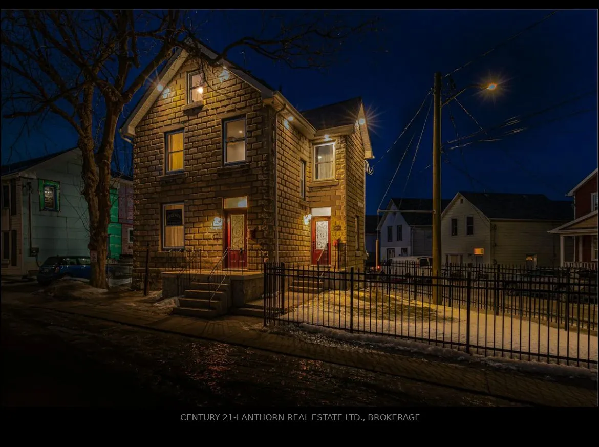 45 Chestnut Street, ON K7K 3X4