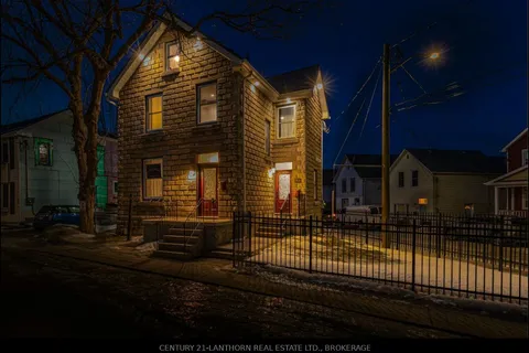 45 Chestnut Street, ON K7K 3X4