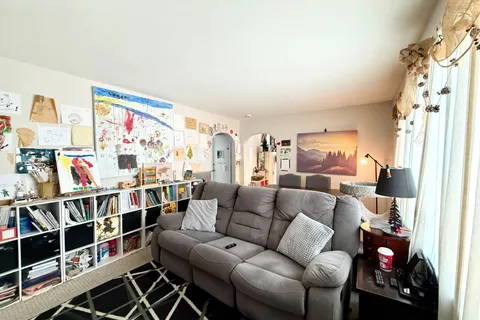 493 Brennan Street, ON P1B 6J7