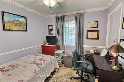 65 O'Neil Crescent, ON K8V 5Y5