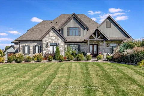 24 Tedley Boulevard, ON N3T 0E3