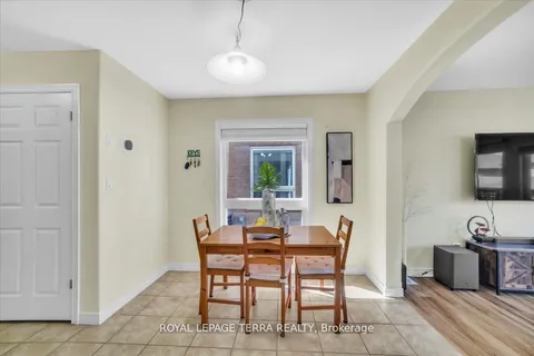 31 Vipond Street, ON N1E 0G9