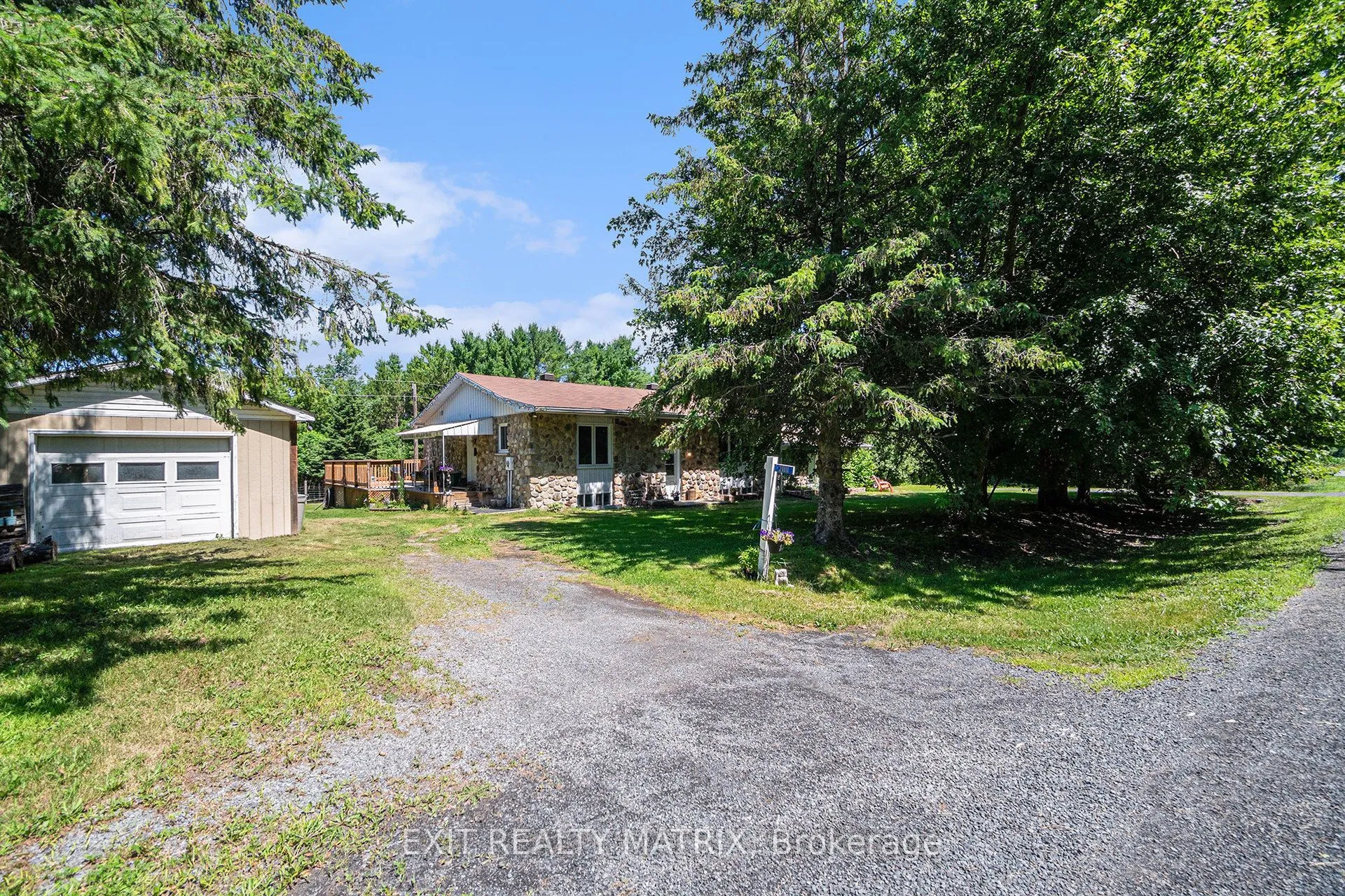 21111 Concession rd 8 Road, ON K0C 1L0