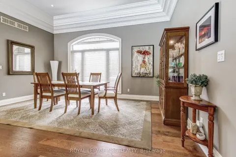 6725 Domenic Crescent, ON L2J 4L5