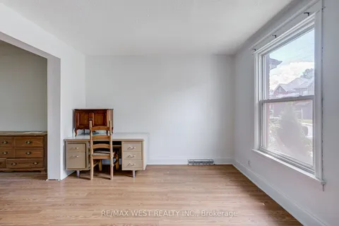 673 Wilson Street, ON L8L 1V4