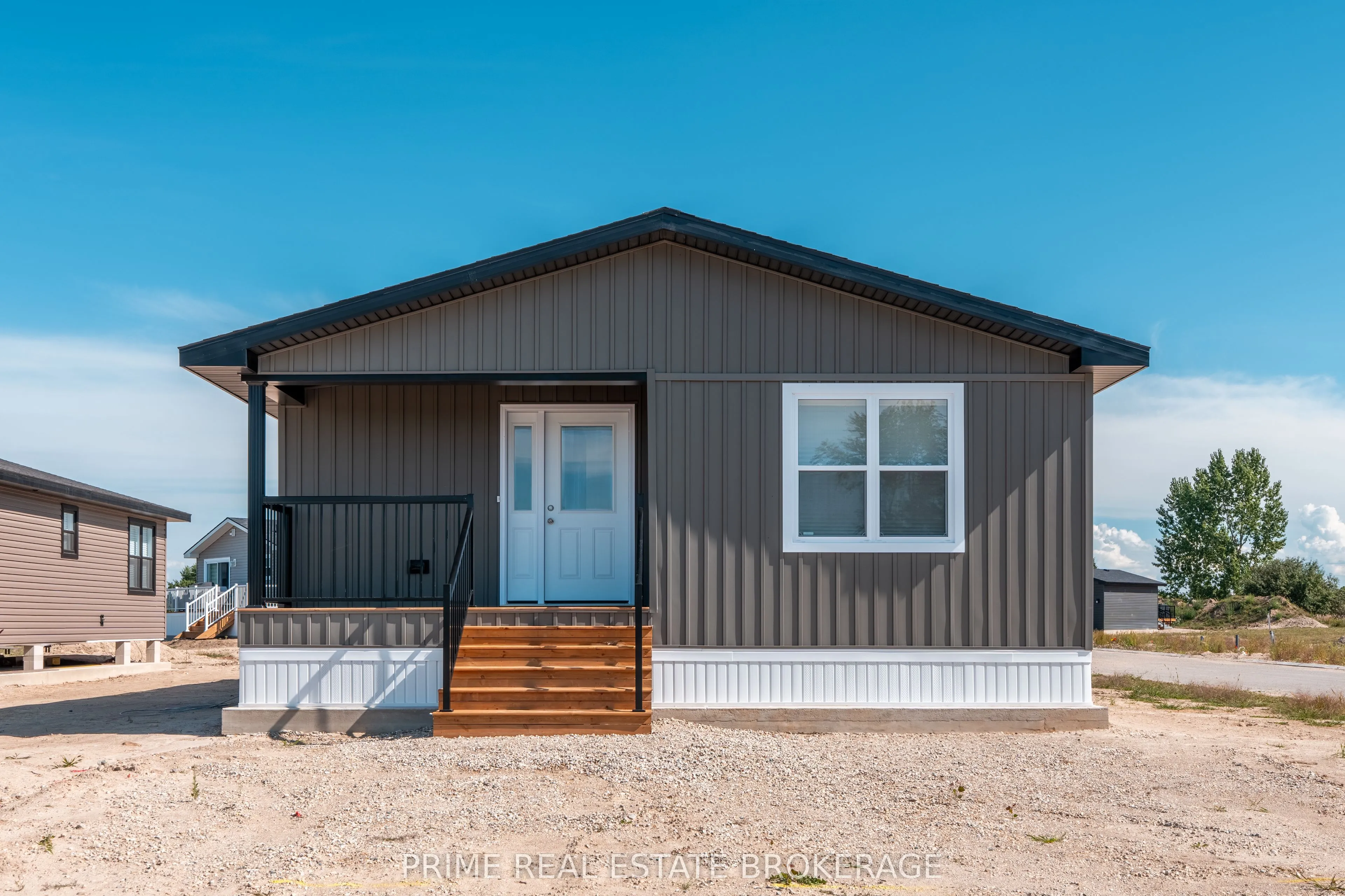 215 Carolynn Way, ON N4W 3G8