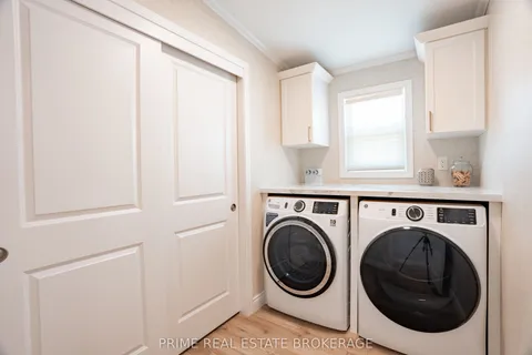 215 Carolynn Way, ON N4W 3G8