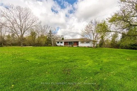 304 River Road, ON N1A 2W3