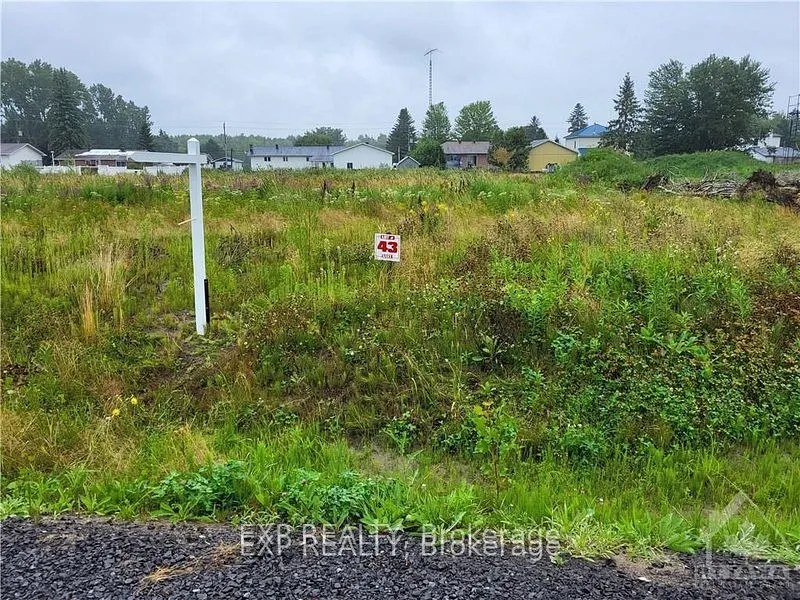 208 DES VIOLETTES Street, ON K0A 2A0