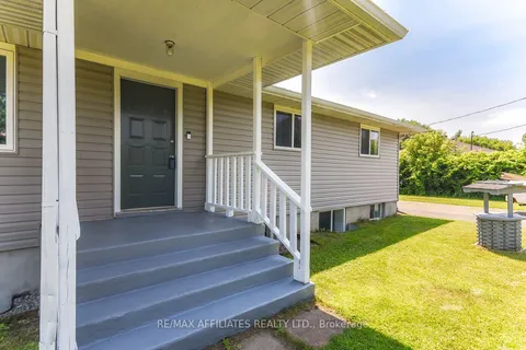 7032 Mason Street, ON K4P 1C2