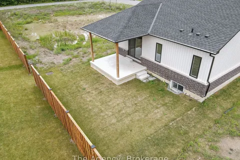 211 Sycamore Street, ON L3C 0J8