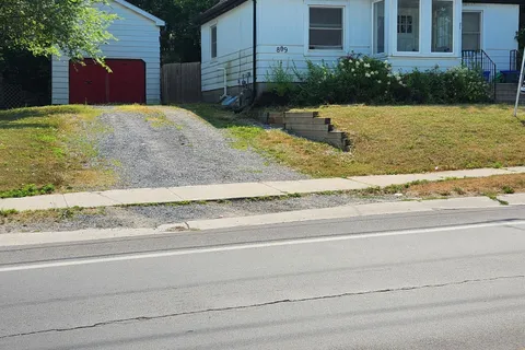 809 Portsmouth Avenue, ON K7M 1W6