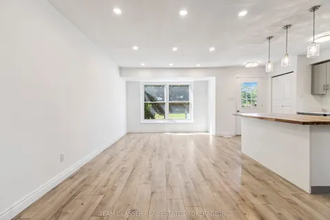 237 Banbury Road, ON N5Z 4M1