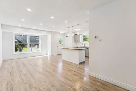 237 Banbury Road, ON N5Z 4M1