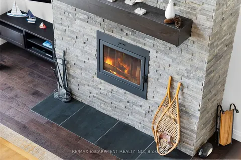 76B JOHNSTON Road, ON P0P 1S0