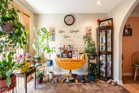 75 Hanover Place, ON L8L 5X7