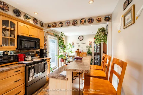 75 Hanover Place, ON L8L 5X7