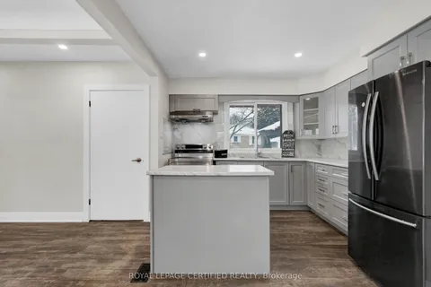 637 Ross Street, ON N5Y 3V8