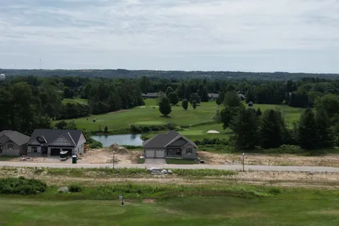 16 Hilton Lane, ON N4L 1L8