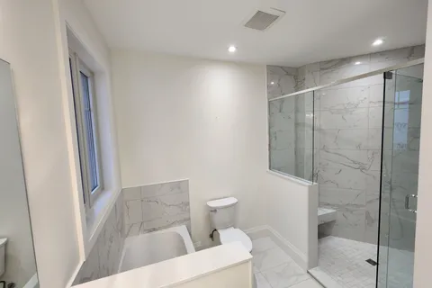 8 HILTON Lane, ON N4L 1L8