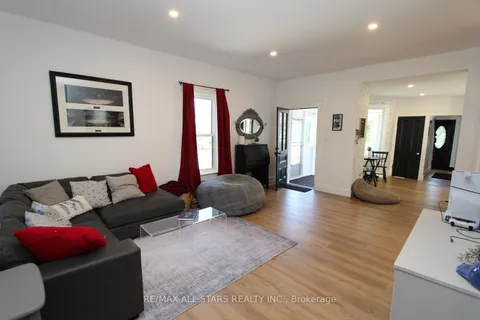 21 Francis Street, ON K0M 1N0