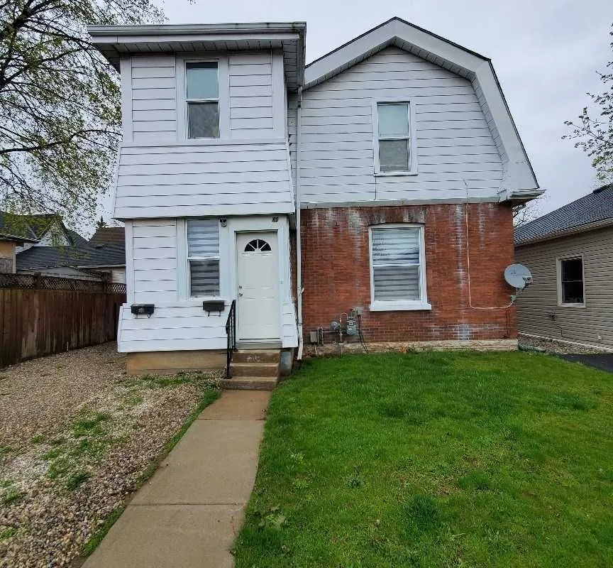 86 Victoria Street, ON N3S 3K6