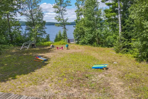 76 Carson Heights, ON K0J 1B0