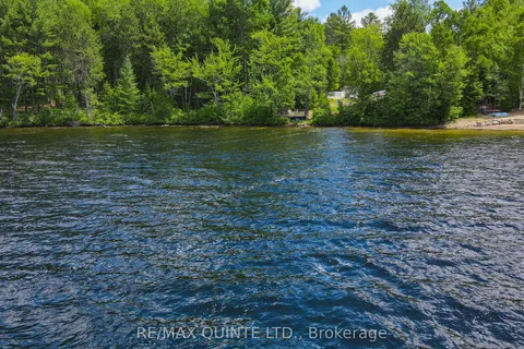 76 Carson Heights, ON K0J 1B0