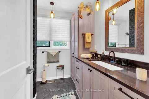 841 2nd Concession Road, ON N4G 4G7