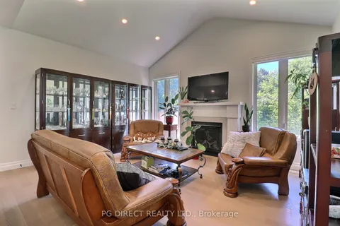 82 Livingston Drive, ON N4J 0J3