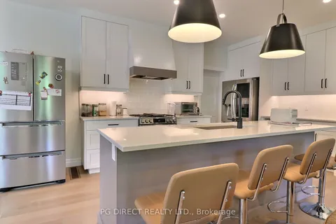 82 Livingston Drive, ON N4J 0J3