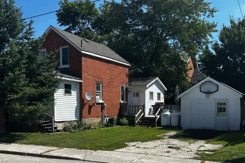 59 3rd Ave Avenue, ON N0G 1L0