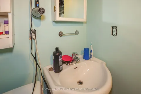 244 Niagara Street, ON L2M 4V6