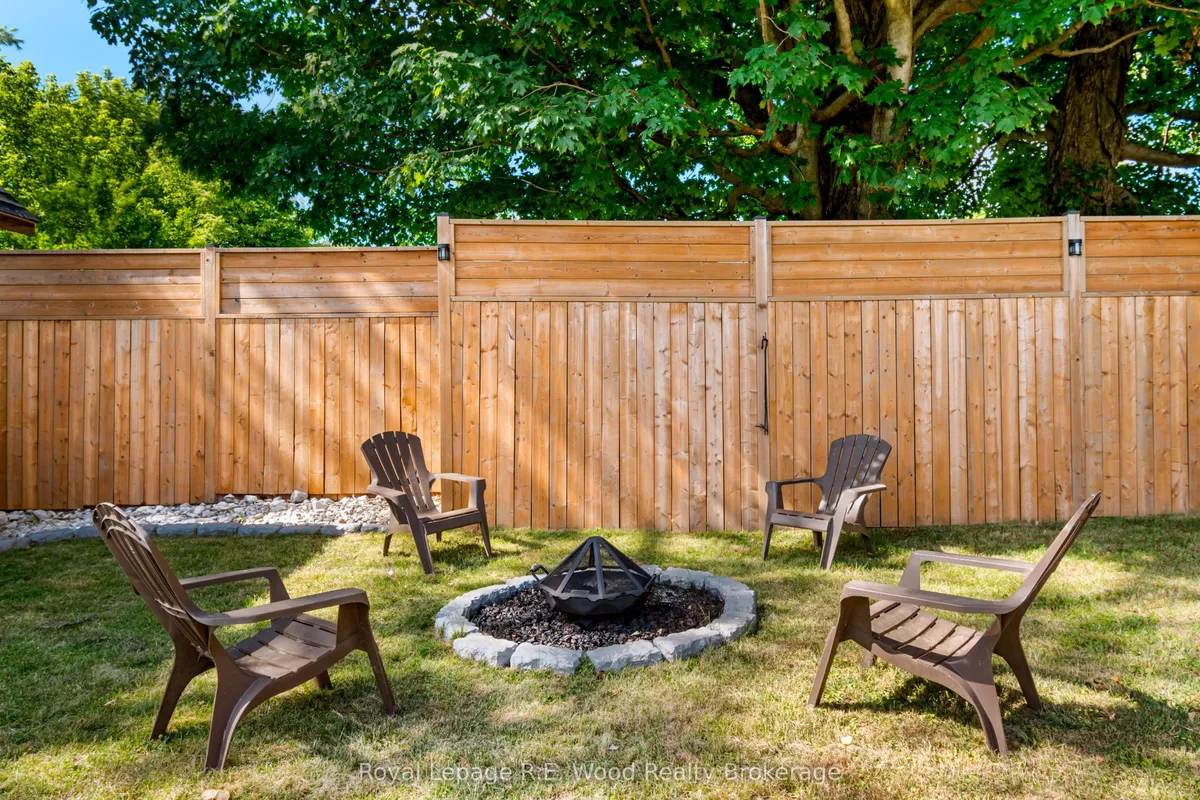 16.5 North Court Street, ON N0J 1P0