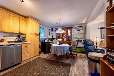 25 Wellington Street, ON P1L 1E8