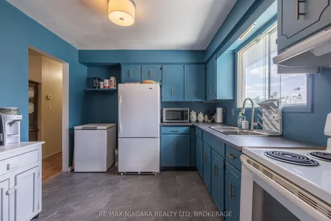 7709 Ronnie Crescent, ON L2G 7M1