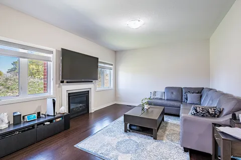 31 Rainey Drive, ON L9W 7R5