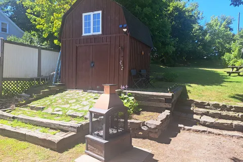 110-112 CHURCH Street, ON K6V 2H4