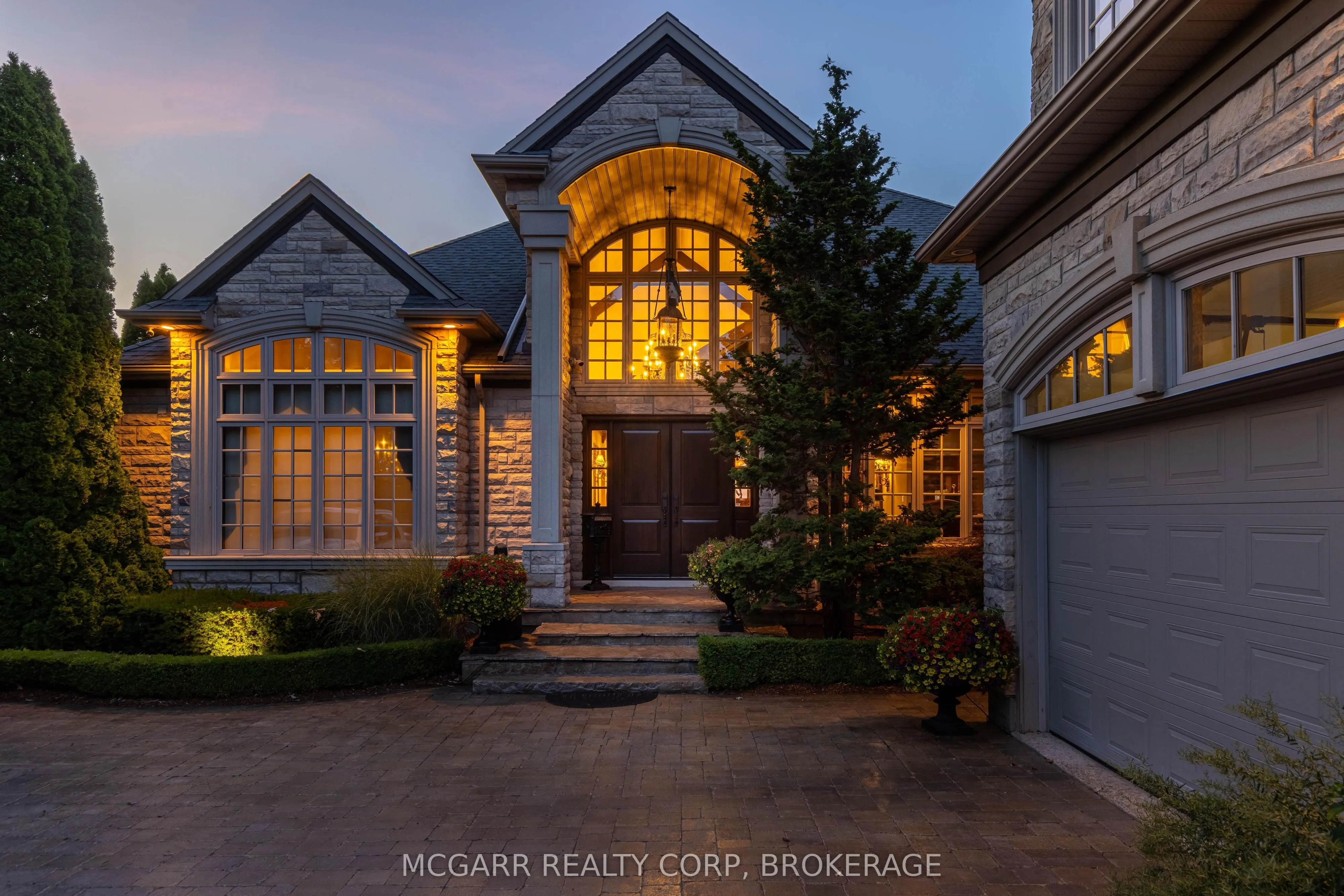 89 October Drive, ON L2N 6J4