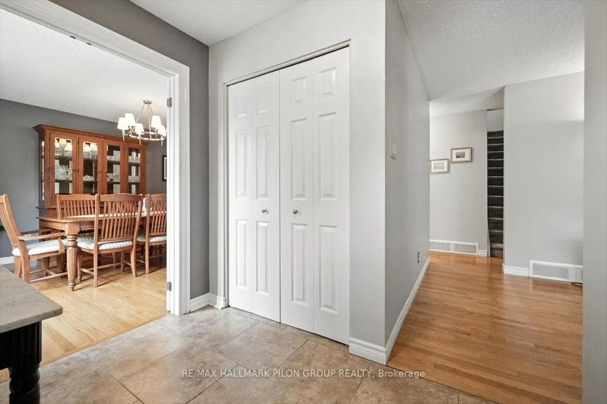 3351 Chilliwack Way, ON K1T 1P4