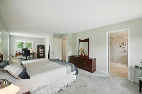 3351 Chilliwack Way, ON K1T 1P4